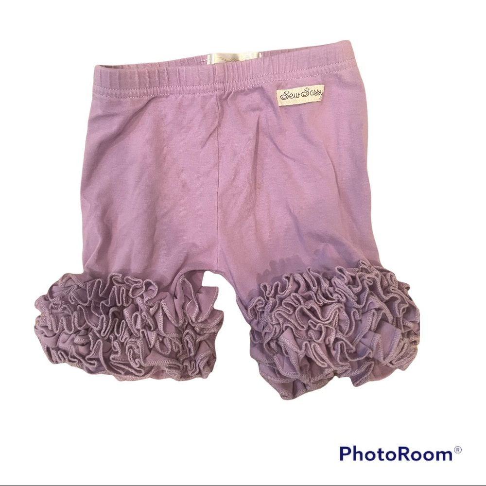 Sew sassy boutique ruffle shorties.
